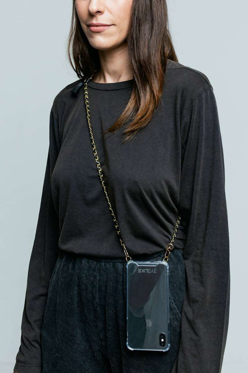 NATALIA •  phone chain